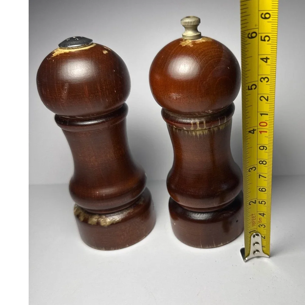 Leeds Engineering Salt‎ Pepper Shaker Set 6in Brown Vintage Wood MCM USA